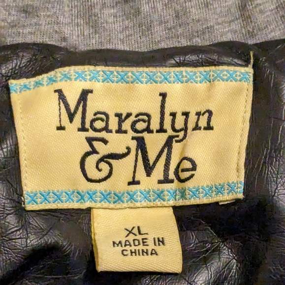 Bomber jacket - Picture 2 of 3